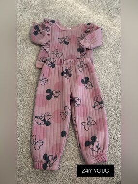 Minnie Mouse matching set